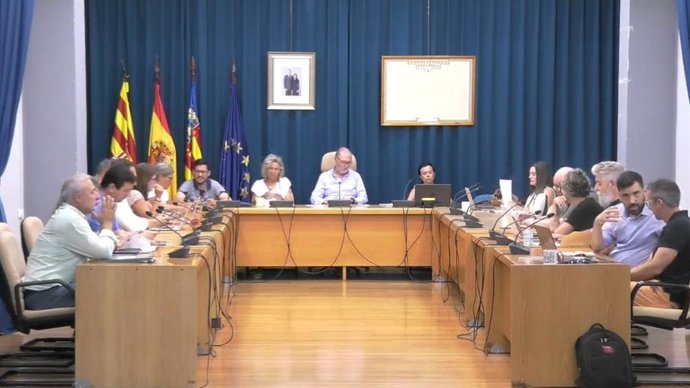 Imagen del pleno extraordinario celebrado el viernes 4 de julio en el Ayuntamiento de El Campello (Alicante)