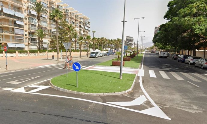 Imagen de archivo de la avenida Costa Blanca en Playa de San Juan, en Alicante