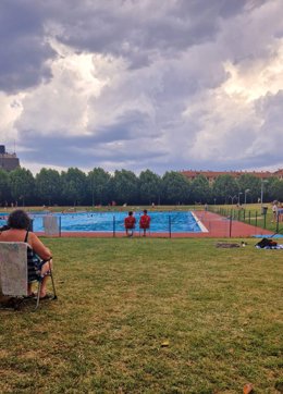 Imagen de las piscinas de La Palomera, en León capital, en las que se abordará una reforma integral.