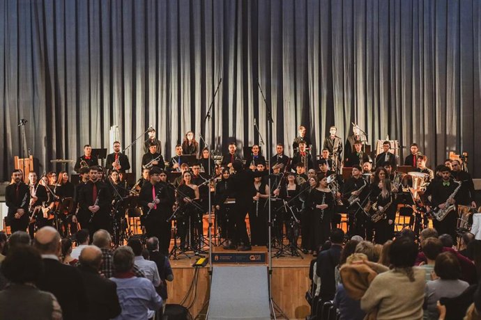 Archivo - La Joven Banda Sinfónica de la FSMCV celebra su 25 aniversario con una gira por la Comunitat Valenciana y Murcia
