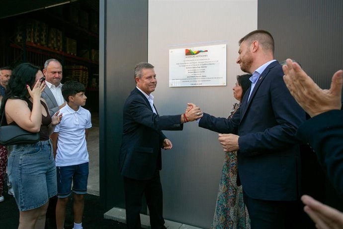 Cooperativa Virgen de las Nieves Bodegas Artesones de Cenizate.