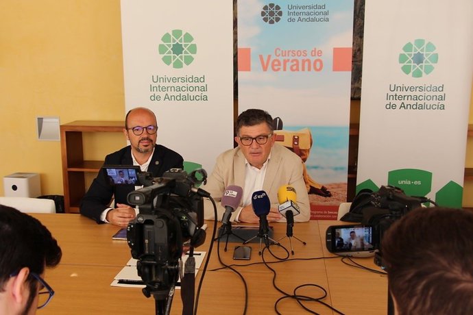 Presentación de la programación cultural de la UNIA para este verano.