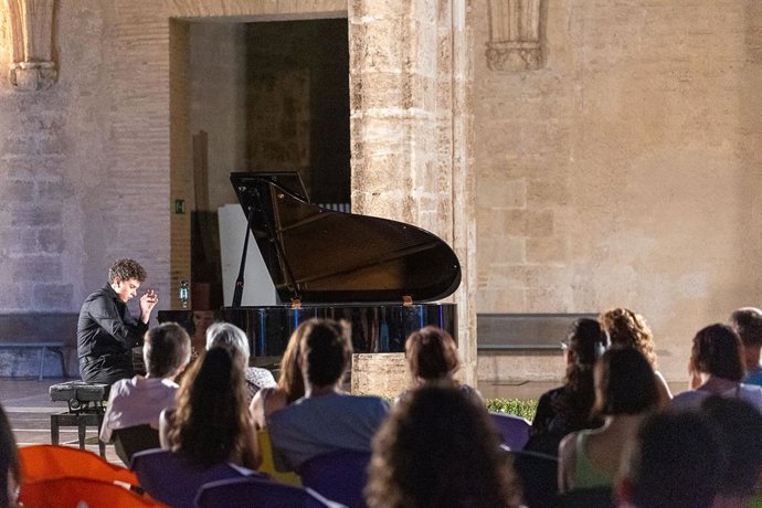 El Centre del Carme acoge los conciertos de la 13ª edición del certamen internacional de piano y composición VIPA