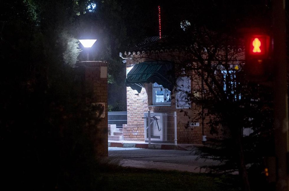 Archivo - Vista de los exteriores de la base Primo de Rivera de Alcalá de Henares, donde se ubica el Centro de Acogida de Emergencia y Derivación (CAED) de la ciudad
