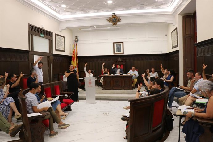 El Ple de Sagunt reclama que la llengua vehicular de la radiotelevisió autonòmica À Punt siga el valencià