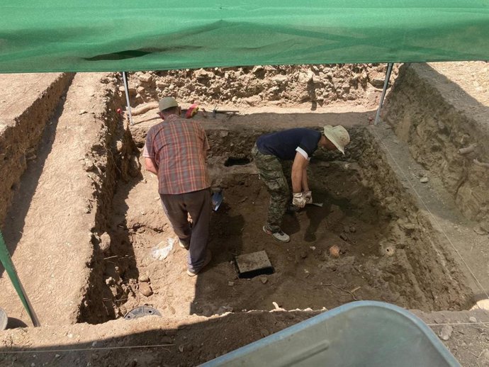 El Ayuntamiento de Marbella avanza en la recuperación del Castillo de Marbella con una nueva fase de excavación arqueológica, unos trabajos que se extenderán hasta el mes de agosto.