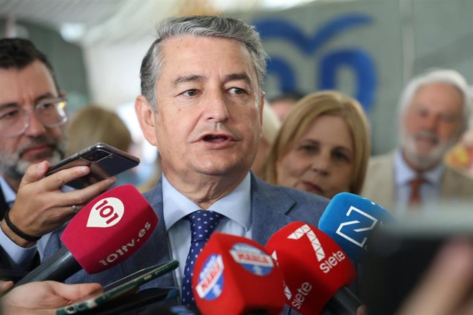 Archivo - El vicesecretario de Coordinación Institucional del PP de Andalucía y consejero de la Presidencia, Antonio Sanz, en una imagen de archivo. 