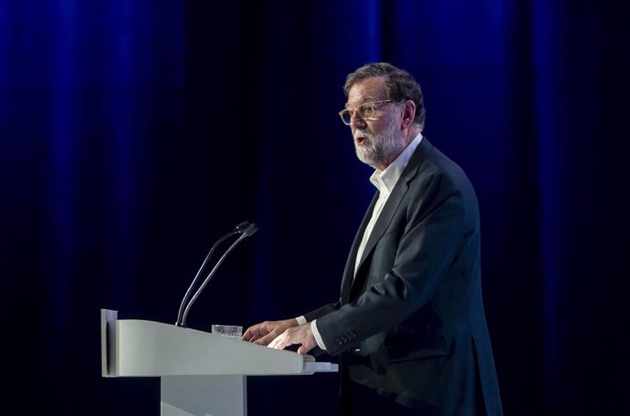 El expresidente del Gobierno, Mariano Rajoy, interviene durante el XXI Congreso Nacional del Partido Popular, a 4 de julio de 2025, en Madrid (España). 