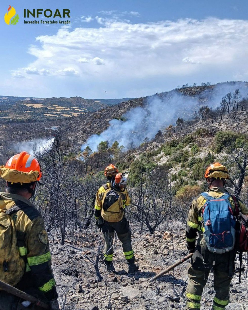 Bomberos de INFOAR en el incendio de Tolva este viernes por la tarde
