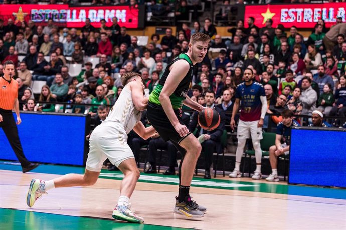 Archivo - Simon Birgander, durante su etapa en el Joventut Badalona.