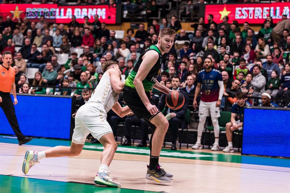 Archivo - Simon Birgander, durante su etapa en el Joventut Badalona.