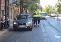 La Policía Local de València pone en marcha una campaña de vigilancia del carril bus-taxi durante el mes de julio