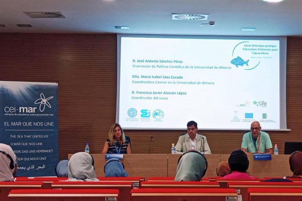 Desarrollo del curso a investigadores de Argelia sobre acuicultura en la UAL.