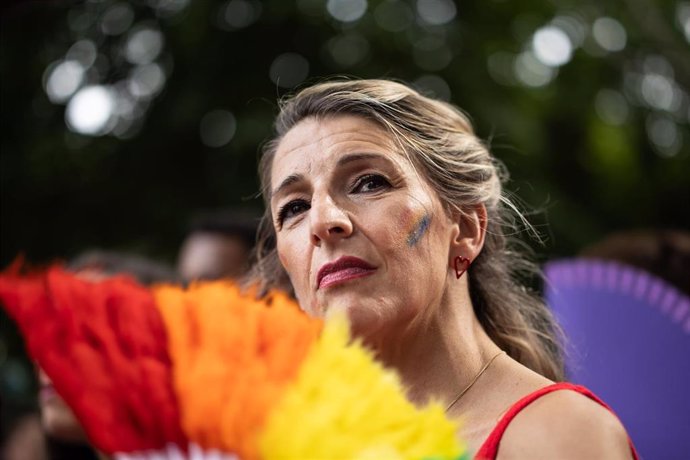 La vicepresidenta segunda del gobierno y ministra de Trabajo, Yolanda Díaz, durante la manifestación estatal del Orgullo LGTBI+ 2025, a 5 de julio de 2025, en Madrid (España).
