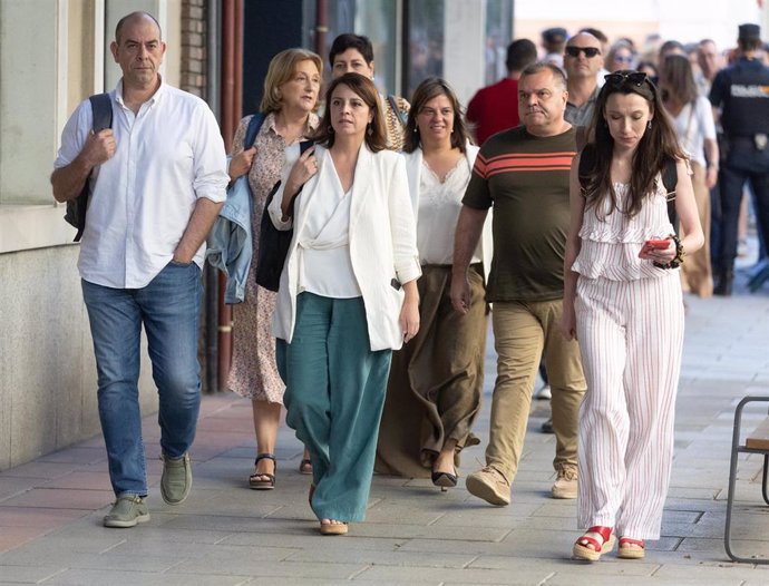 La delegada del Gobierno en Asturias, Adriana Lastra (c), a su llegada a la reunión del Comité Federal del PSOE, en la sede federal del partido, a 5 de julio de 2025, en Madrid (España). 