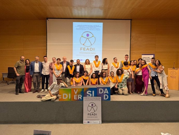 La Universidad de Huelva clausura la cuarta edición del curso de Feadi para el alumnado con discapacidad intelectual.