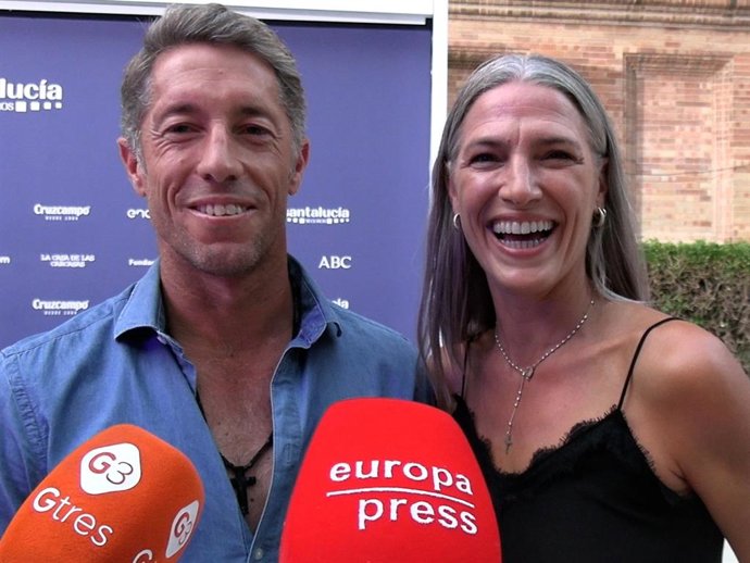 MANUEL ESCRIBANO Y LAURA SÁNCHEZ