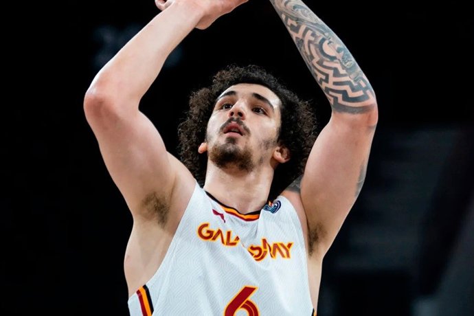 Sadik Emir Kabaca, durante su etapa en el Galatasaray.