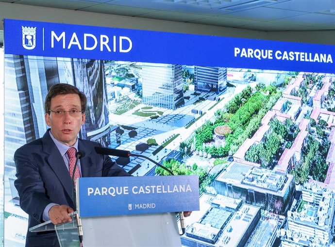 Archivo - El alcalde de Madrid, José Luis Martínez-Almeida, interviene durante la presentación del proyecto ‘Parque Castellana’, en la Torre de Cristal, a 17 de marzo de 2025, en Madrid (España). 