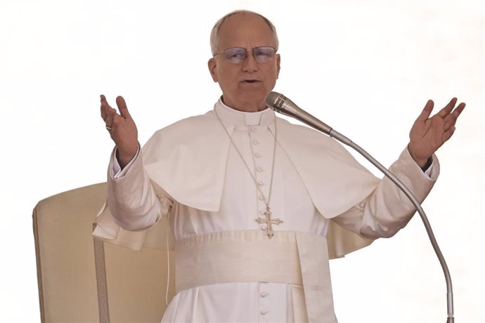 Archivo - 04 June 2025, Vatican, Vatican City: Pope Leo XIV delivers his weekly general audience in St. Peter's Square at the Vatican. Photo: Evandro Inetti/ZUMA Press Wire/dpa