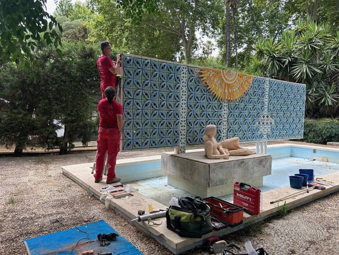 El Ayuntamiento de Sevilla restaura el monumento a Luis Montoto en el Parque de María Luisa tras años de daños vandálicos