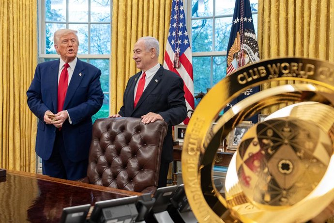 Archivo - April 7, 2025, Washington, District of Columbia, USA: Vice President JD Vance attends a bilateral meeting with President Donald Trump and Israeli Prime Minister Benjamin Netanyahu, Monday, April 7, 2025, in the Oval Office.