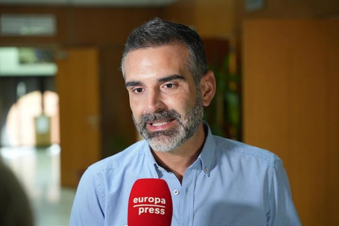 El consejero de Agricultura, Pesca, Agua y Desarrollo Rural, Ramón Fernández-Pacheco, en una imagen de archivo. 