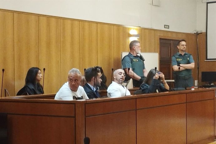 Los tres detenidos por regentar un laboratorio de 'coca' en Trigueros (Valladolid) pactan siete años de cárcel.