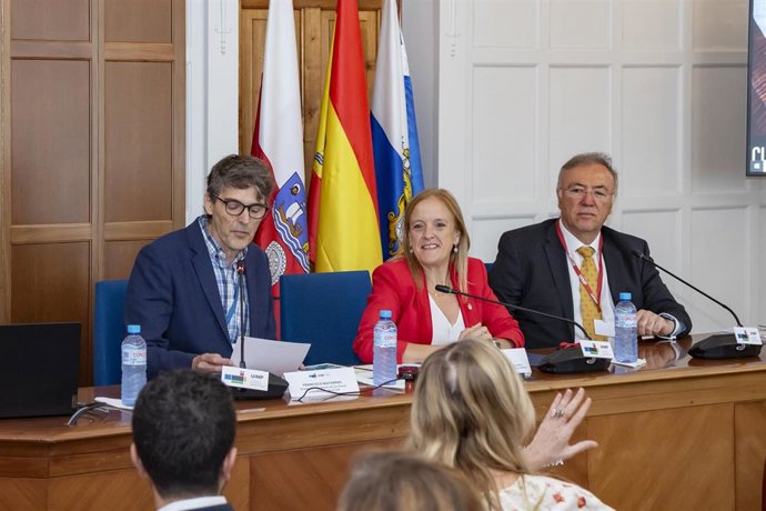 La Consejera De Presidencia, Justicia, Seguridad Y Simplificación Administrativa, Isabel Urrutia, Inaugura El Encuentro 'Simplificación Administrativa: Experiencias Vanguardistas'