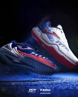 Joma y la Federación italiana de Tenis y Pádel presentan las ediciones especiales de las zapatillas Open y Point.