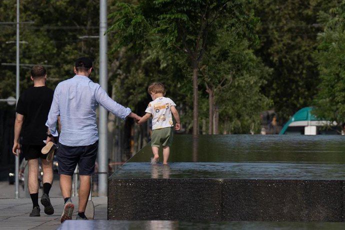 Archivo - Fuente Miralls d'Aigua en el Parc de les Glòries, en una imagen de archivo.