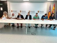 Firmado el acuerdo entre Govern y sindicatos que pone fin a la huelga en las escoletas: "Es un avance histórico"