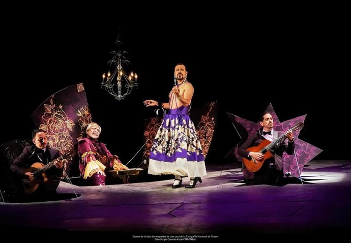 Archivo - Un momento de la obra 'Los empeños de una casa' a cargo de la Compañía Nacional de Teatro de México.