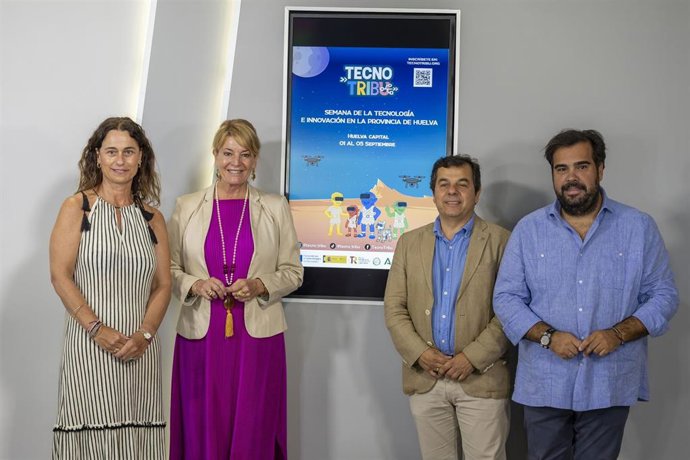 Presentación del Campamento Tecnológico infantil y juvenil 'TecnoTribu' que se celebrará en la capital.