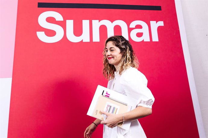 Archivo - Arquivo - A Secretária de Organização da Sumar, Lara Hernández, chega a uma coletiva de imprensa no Espacio Rastro, em 8 de julho de 2024, em Madri (Espanha).