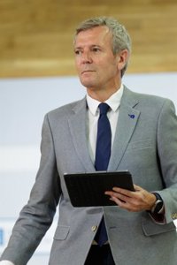 Rueda apoya la retirada de carteles en centros de salud que denuncian la falta de médicos