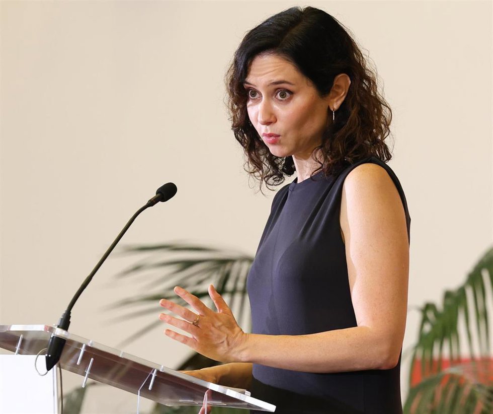 La presidenta de la Comunidad de Madrid, Isabel Díaz Ayuso, interviene durante la toma de posesión de la rectora de la Universidad Autónoma de Madrid, en el Campus de Cantoblanco de la Universidad Autónoma de Madrid, a 7 de julio de 2025, en Madrid (Esp