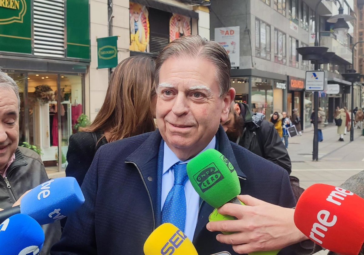 Canteli vincula el retraso en el derribo del viejo HUCA a la falta de planificación y reafirma su apoyo al PP