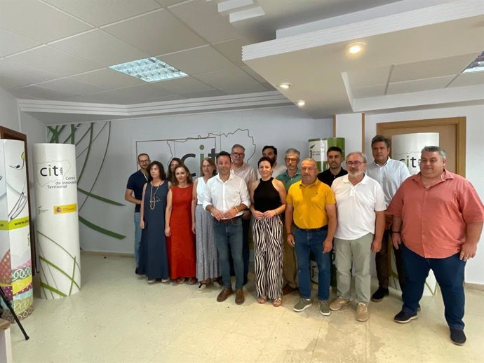 Reunión sobre proyectos que la Diputación presentará a los fondos Feder.