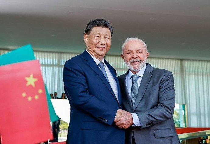 Archivo - Xi Jinping y Lula da Silva.