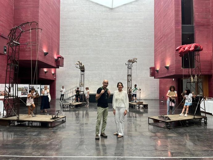 El CCR acoge 'Titeretú', una instalación artística en la que el espectador se convierte en protagonista