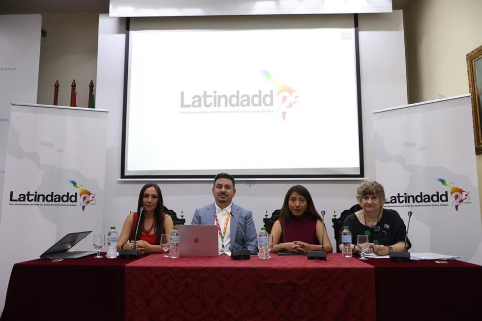 Rueda de prensa de representantes de Latindadd en Sevilla.