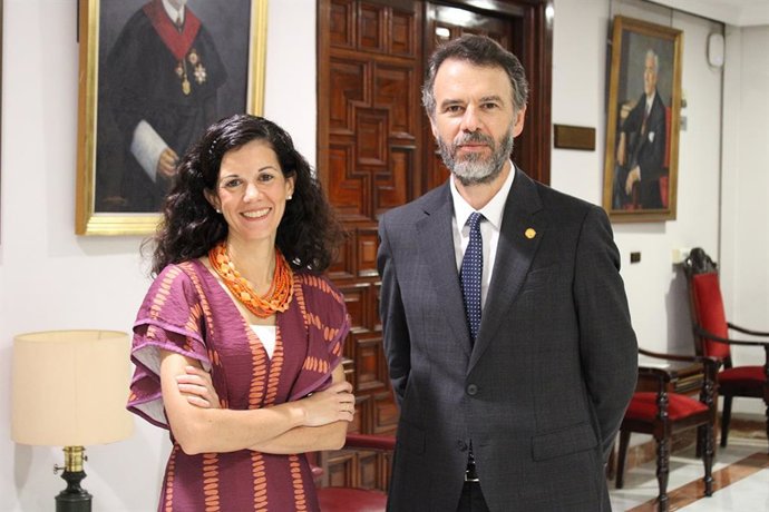 María Puig y Felipe Gutiérrez, nuevos rectores de Educación y Física, respectivamente en la Universidad de Sevilla.