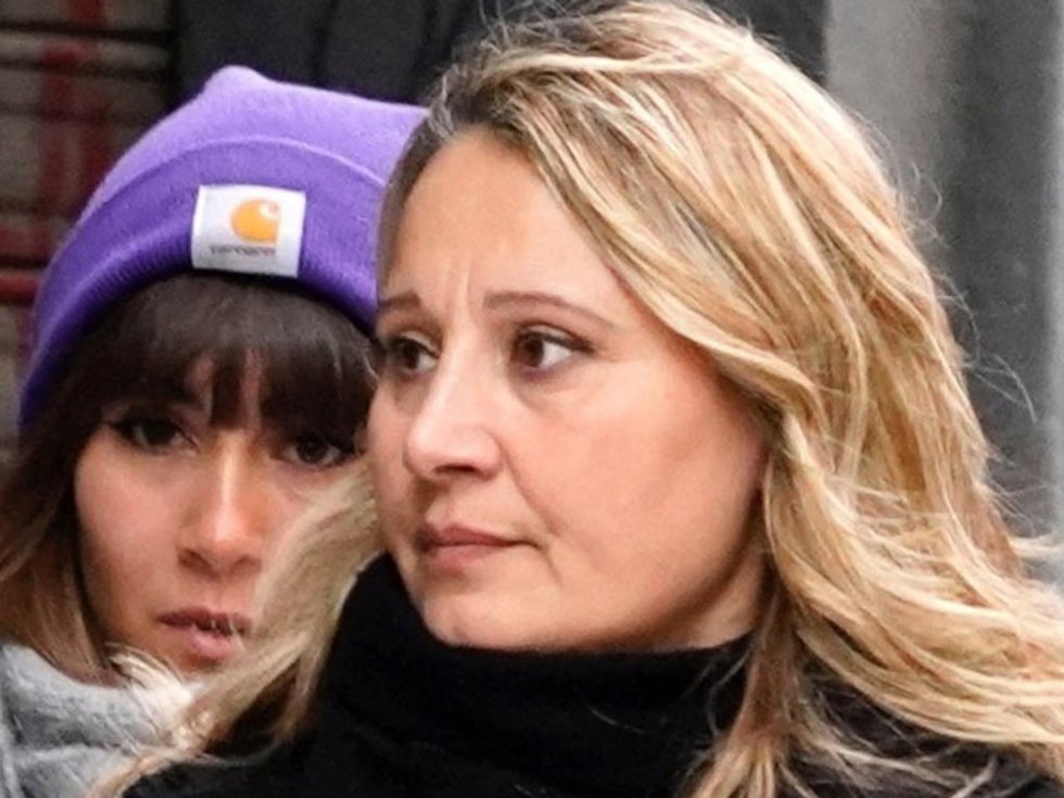 Archivo - Aitana pasea por la calles de Madrid junto a su madre Belén y su prima Olga