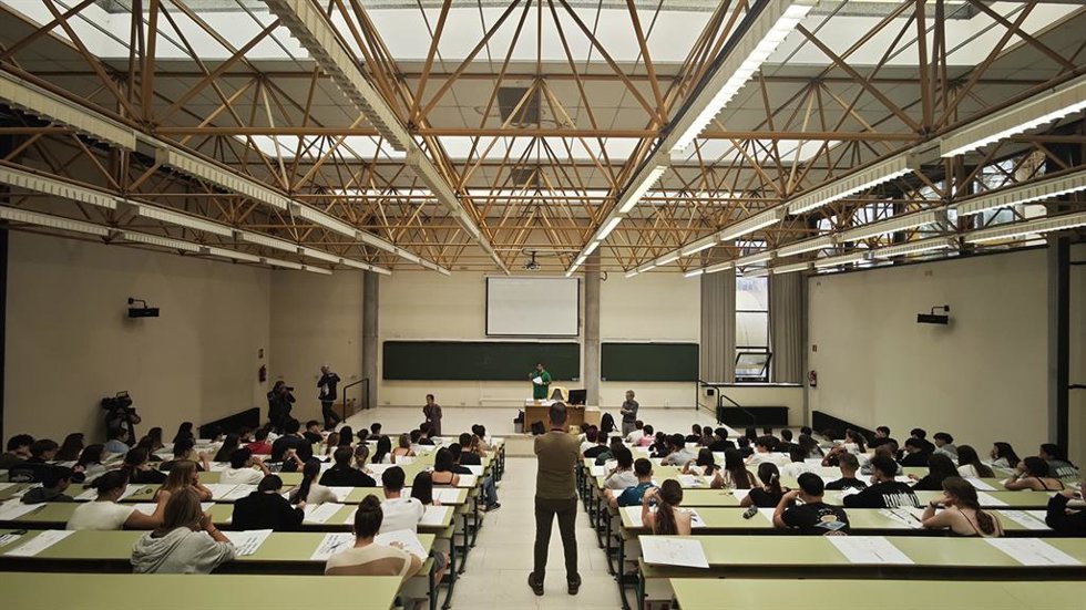 Prueba de Acceso a la Universidad (PAU) en su convocatoria de julio, celebrada este lunes.