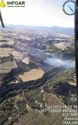 Estado del incendio en Angüés a última hora de la tarde de este lunes.