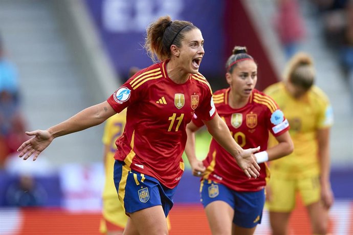 Alexia Putellas celebra uno de sus goles en el España-Bélgica de la Eurocopa de Suiza