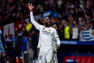 Archivo - 12 March 2025, Spain, Madrid: Real Madrid's Antonio Rudiger celebrates his goal on penalty shootouts following the UEFA Champions League Round of 16 second leg soccer match between Atletico Madrid and Real Madrid at Estadio Riyadh Air Metropolit