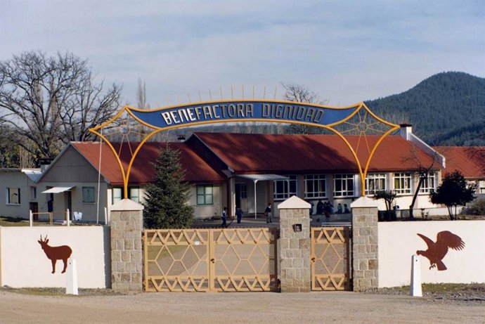 Archivo - Arquivo - Entrada da Colônia Dignidad na década de 1980