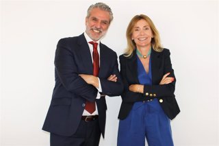 De izda a dcha: Juan Ignacio Olmos, counsel del área Legal Laboral de BDO Abogados, y Montse Rodríguez, socia y directora nacional del área Legal Laboral de BDO Abogados